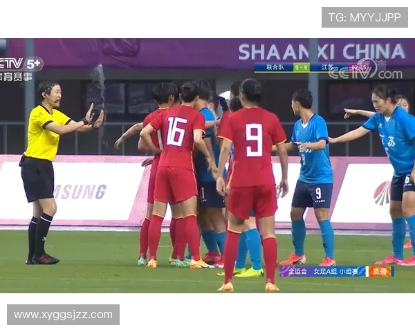 齐沃:一脚精准的传球胜过华丽配合防线背后的致命威胁 - 副本 齐沃:一脚精准的传球胜过华丽配合防线背后的致命威胁 - 副本