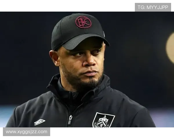 鲁梅尼格：孔帕尼带领下的拜仁展现图赫尔时期缺失的凝聚力 - 副本