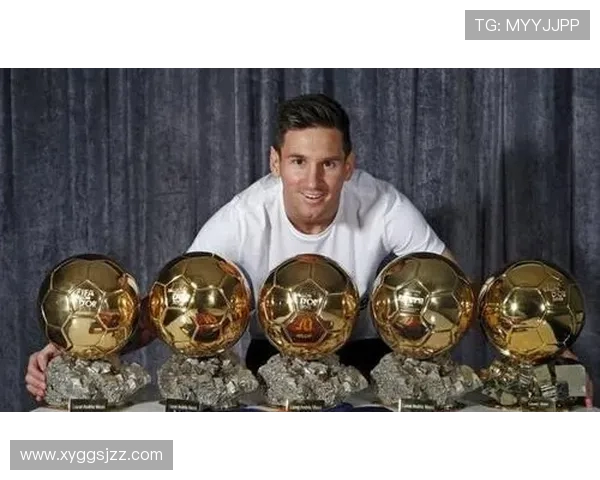 霍震霆荣获亚洲之钻奖 达瓦萨里当选亚洲足球先生 2023年度亚足联奖项揭晓 霍震霆荣获亚洲之钻奖 达瓦萨里当选亚洲足球先生 2023年度亚足联奖项揭晓