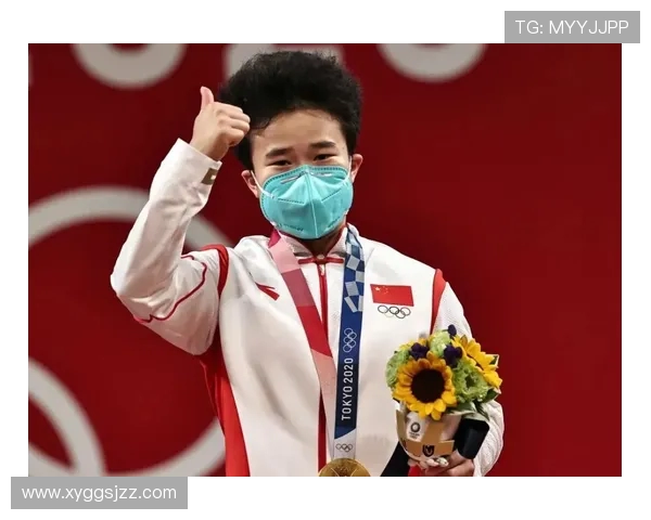 罗霍在解放者杯意外肘击队友致其眼肿鼻出血事件引争议广泛关注度 罗霍在解放者杯意外肘击队友致其眼肿鼻出血事件引争议广泛关注度